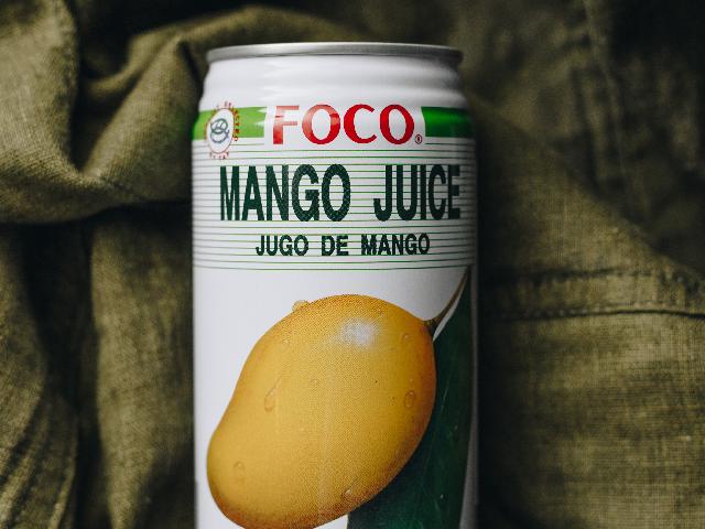 Натуральный тропический напиток со вкусом манго