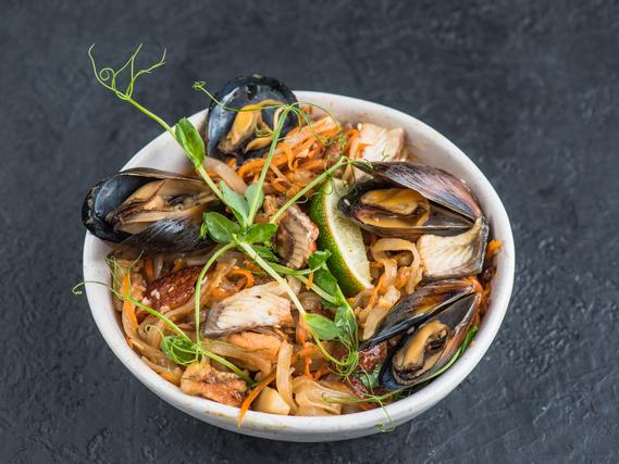 Лапша рисовая wok с морепродуктами