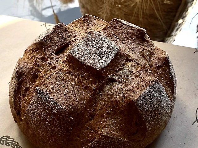Хліб Ремісний на житній заквасці з висівками