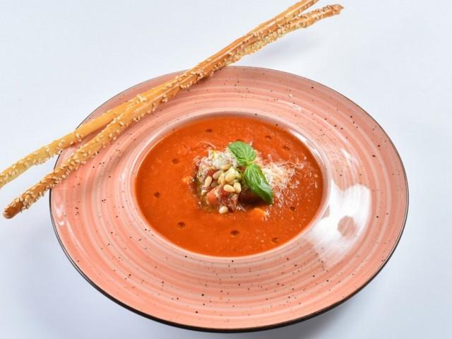 Горячий томатный суп-крем