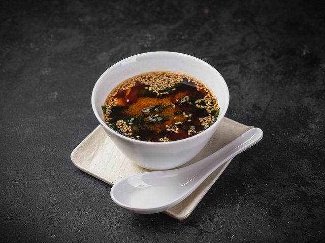 Мисо-суп с тофу и сиитаке