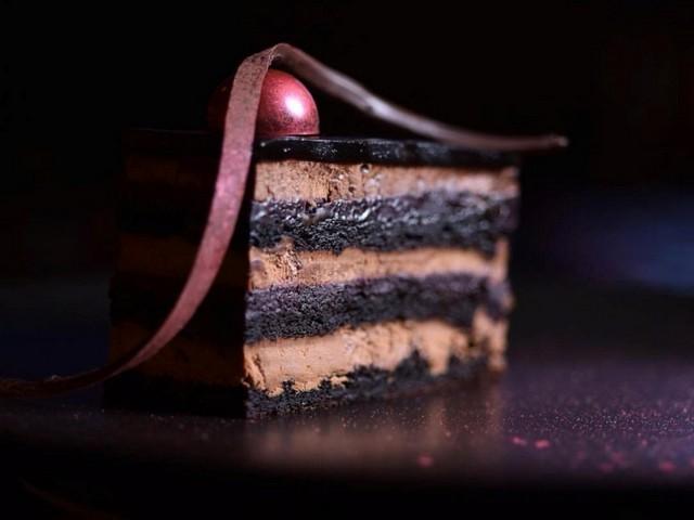 Шоколадно-черничный торт